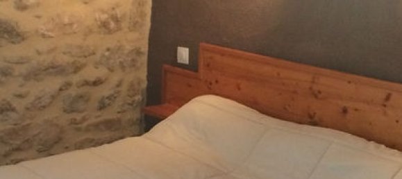 Propiedad comercial de 7 dormitorios en Vagnas, France No. 1862 11