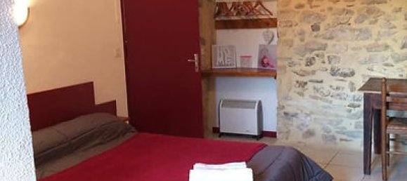 Propiedad comercial de 7 dormitorios en Vagnas, France No. 1862 14