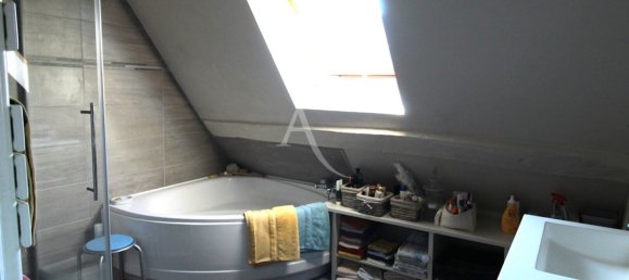 Casa de 2 dormitorios en Chedigny, France No. 80353 9