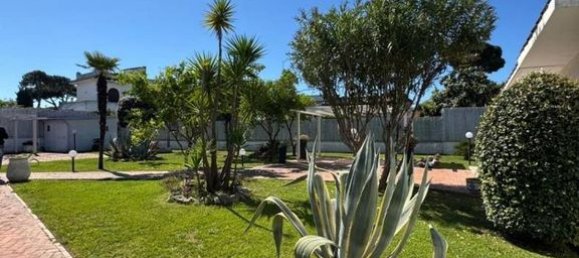 Villa de 3 dormitorios en Terracina, Italy No. 334959 2