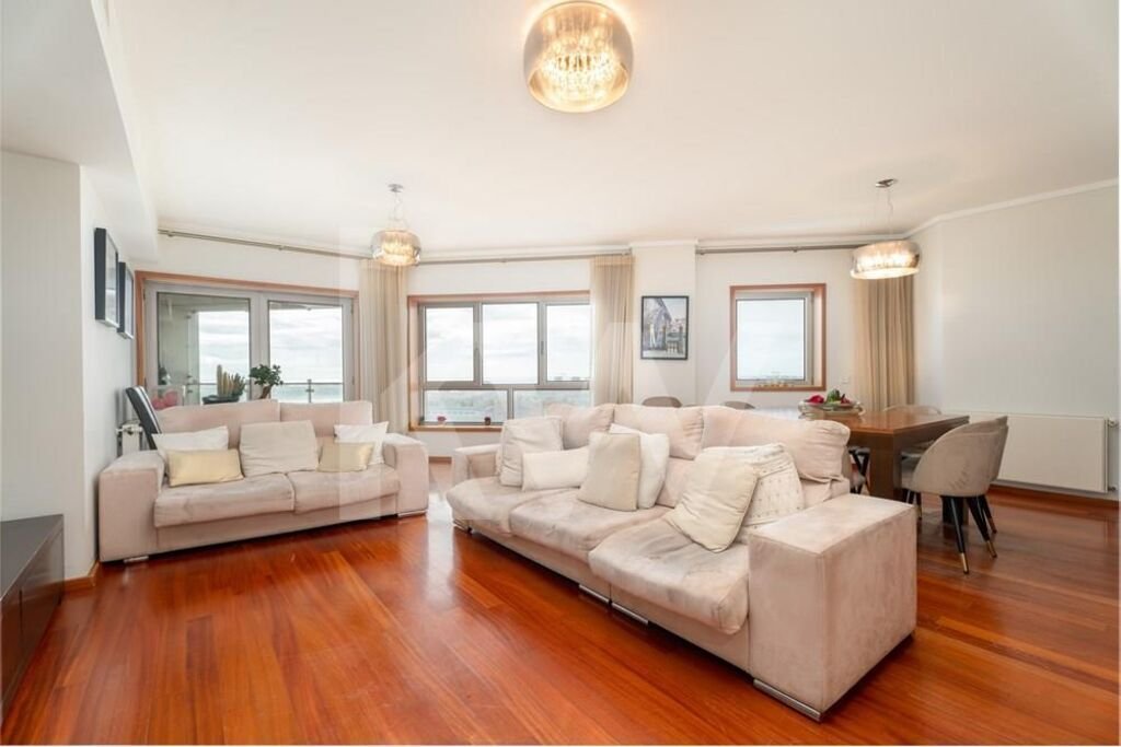 4 غرف نوم شقة في Porto, Portugal رقم 40697