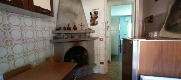 3 bedrooms House in Camerino, Italy No. 264219 18