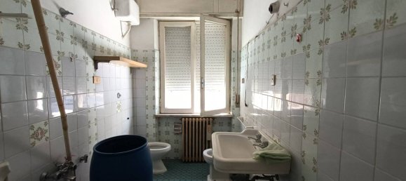 3 bedrooms House in Camerino, Italy No. 264219 9