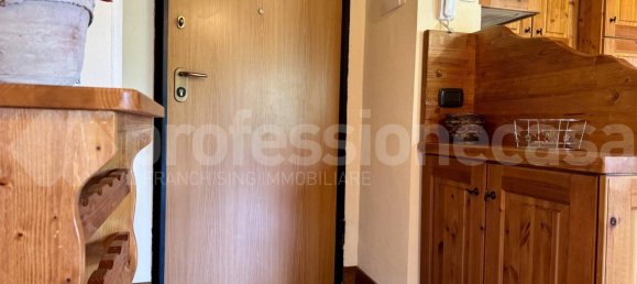 2-salle Appartement à Castel di Sangro, Italy No. 146858 9