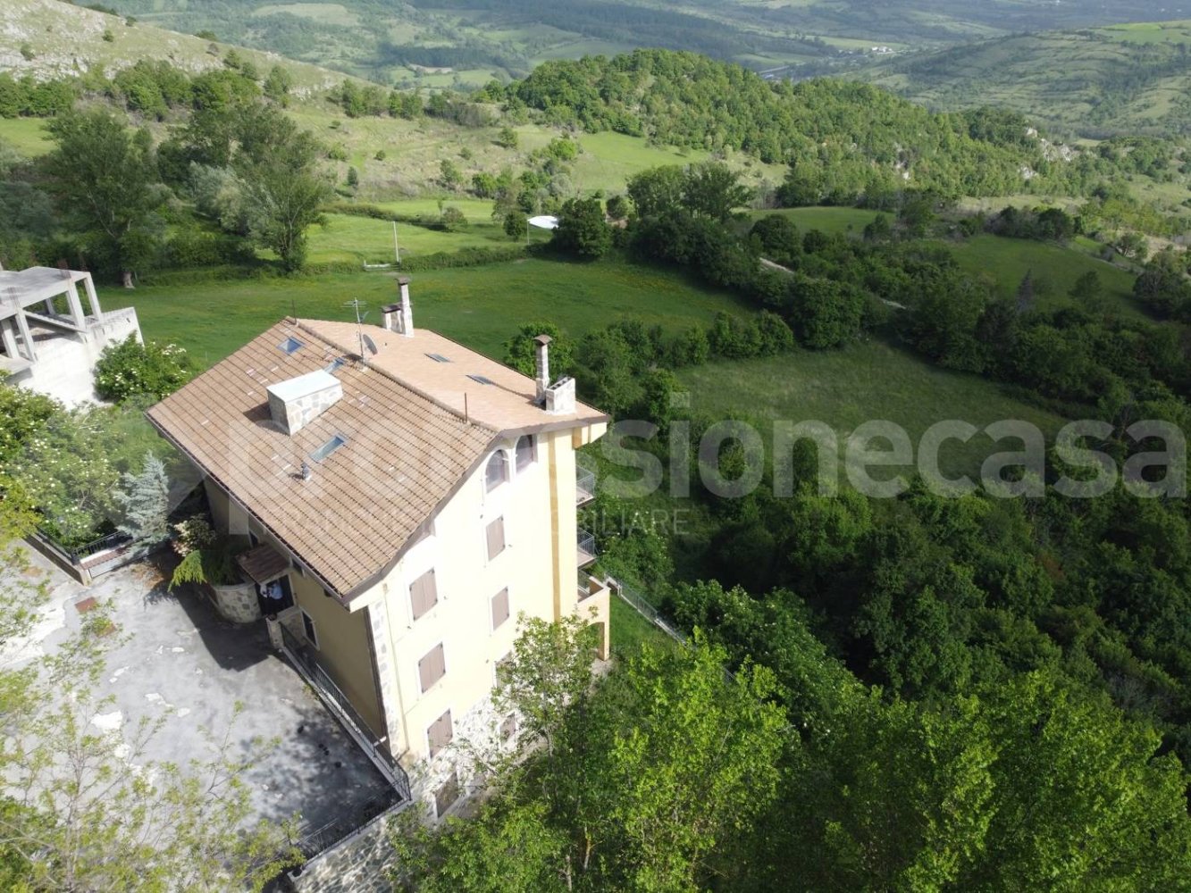 2-salle Appartement à Castel di Sangro, Italy No. 146858