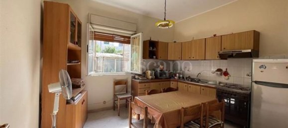 7 rooms House in San Gregorio di Catania, Italy No. 51253 89