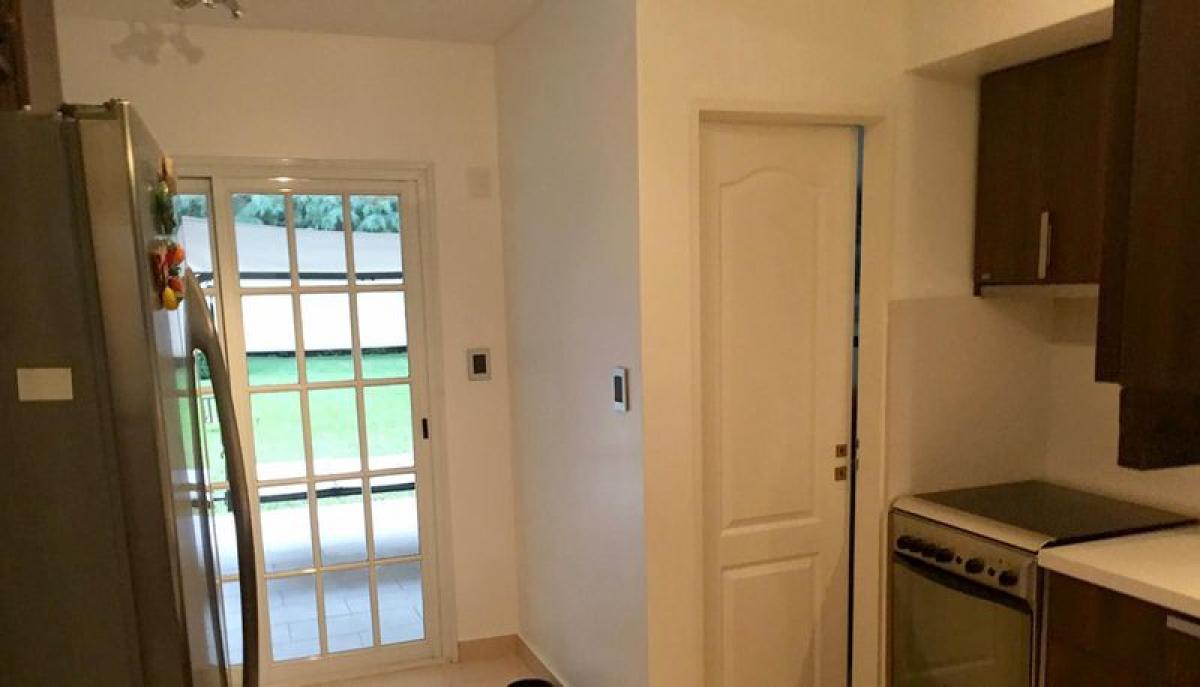 Дом с 3 спальнями в Эсейса, Аргентина № 71952