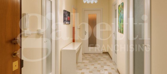 2 bedrooms Apartment in Turin, Italy No. 261408 13