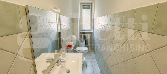 2 bedrooms Apartment in Turin, Italy No. 261408 28