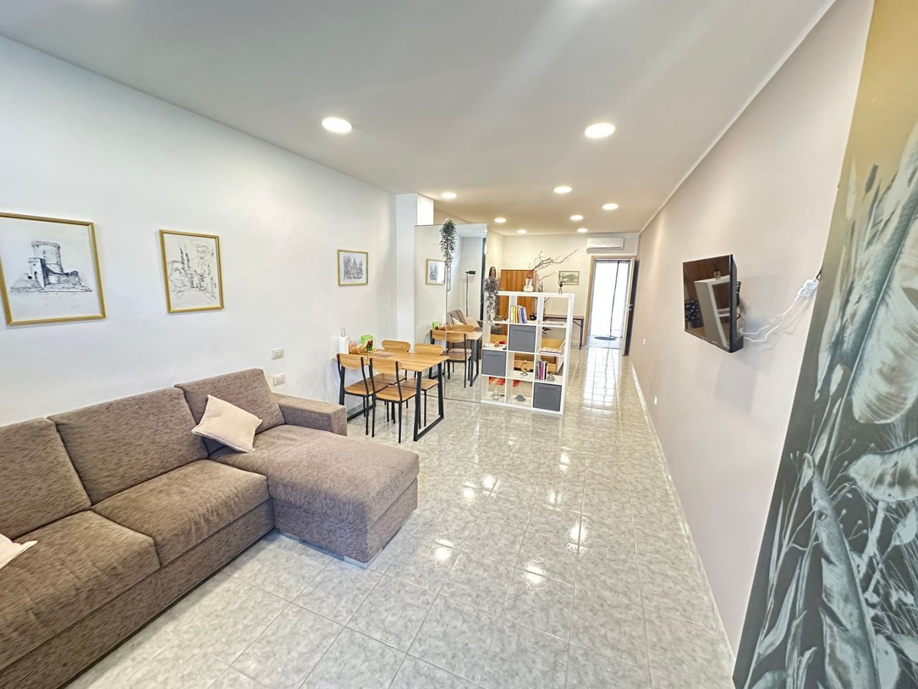 Studio in Cagliari, Italy, Nr. 284392