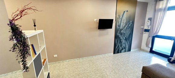 Studio in Cagliari, Italy, Nr. 284392 5