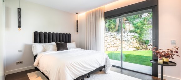 6 غرف نوم فيلا في Nueva Andalucia, Spain رقم 4658 6