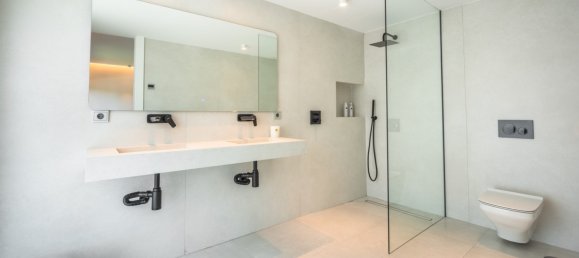 6 غرف نوم فيلا في Nueva Andalucia, Spain رقم 4658 3