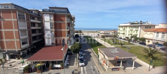2 bedrooms Apartment in Camaiore, Italy No. 92064 28