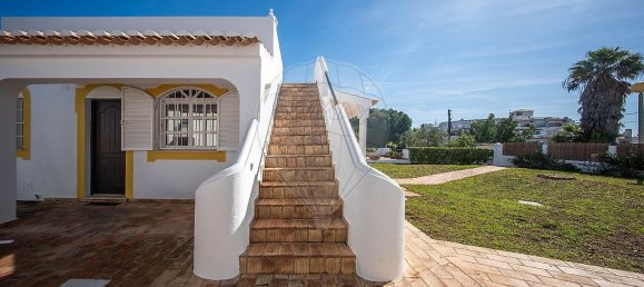 Casa de 4 dormitorios en Armacao de Pera, Portugal No. 29602 33