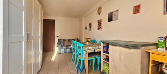 3-salle Appartement à Cascina, Italy No. 50936 3