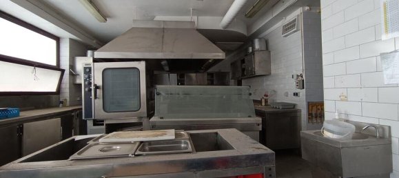 Коммерческая недвижимость 384м² в Оэйраш, Португалия № 112515 19