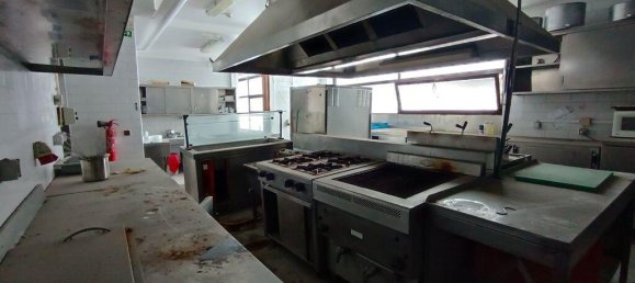 Коммерческая недвижимость 384м² в Оэйраш, Португалия № 112515 26