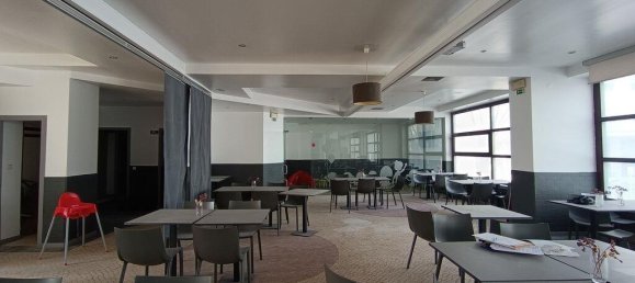 Коммерческая недвижимость 384м² в Оэйраш, Португалия № 112515 11