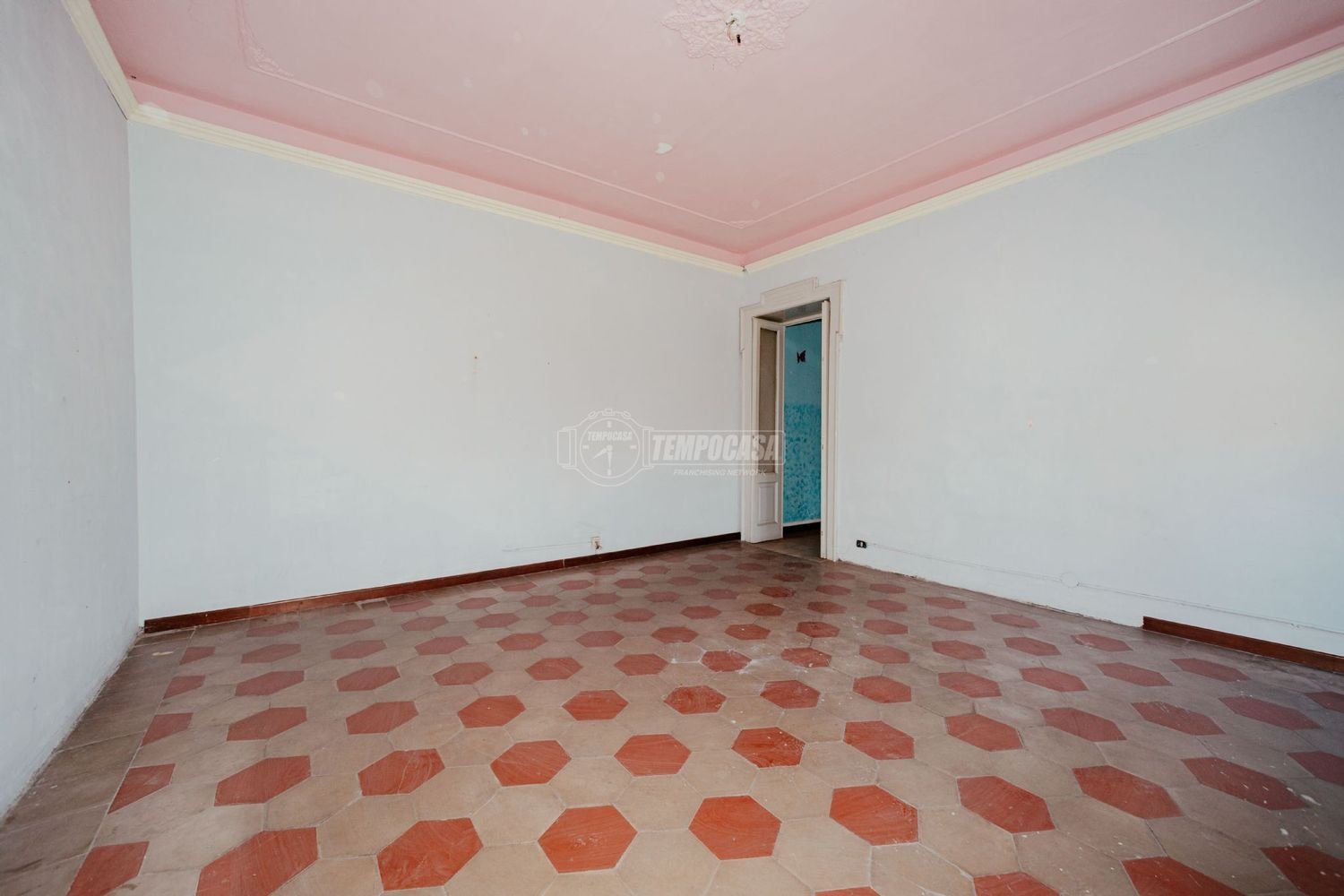 5 rooms House in Mortara, Italy No. 233441