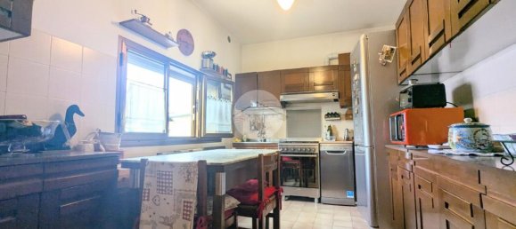 3 bedrooms Villa in Treviso, Italy No. 52322 10