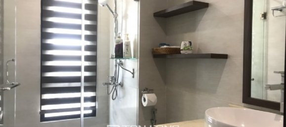 2 bedrooms Apartment in Tay Ho, Vietnam No. 1011 3