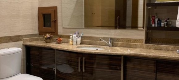 Квартира с 3 спальнями в Баку, Азербайджан № 2245 10