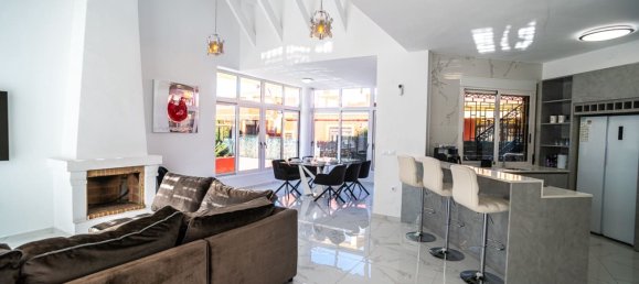 6 bedrooms Villa in Algorfa, Spain No. 188001 3