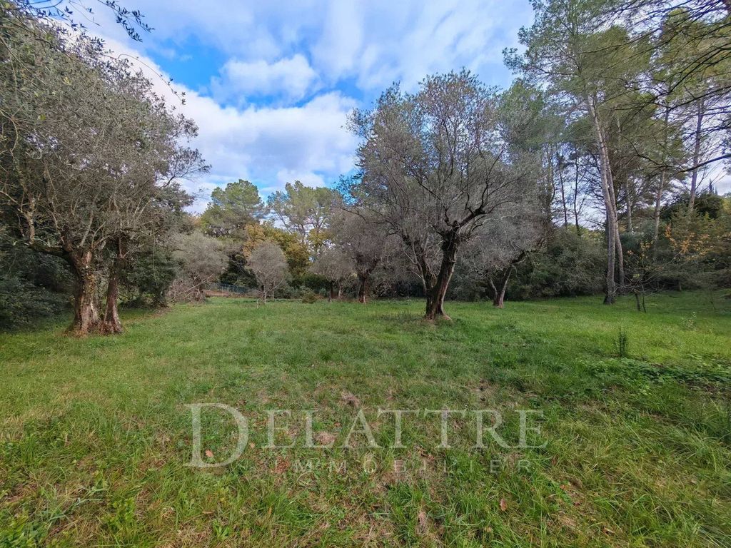 Terreno en Opio, France 2784 m² No. 112809