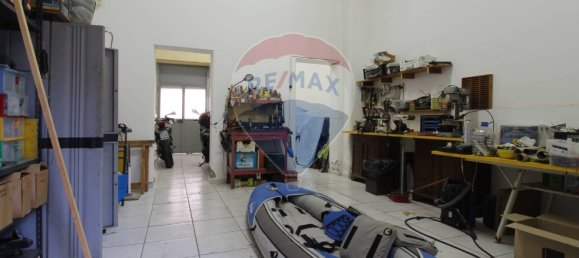 2 rooms Commercial property in Catania, Italy No. 295055 4