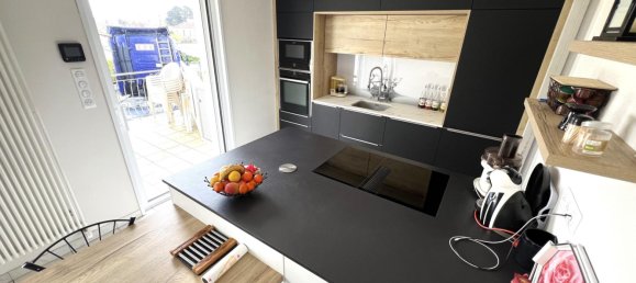 4 bedrooms House in Cholet, France No. 96534 3