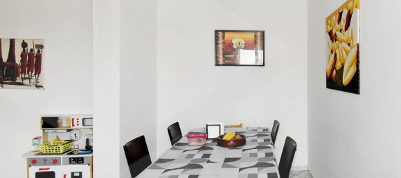 3-salle Appartement à Legnano, Italy No. 23688 7