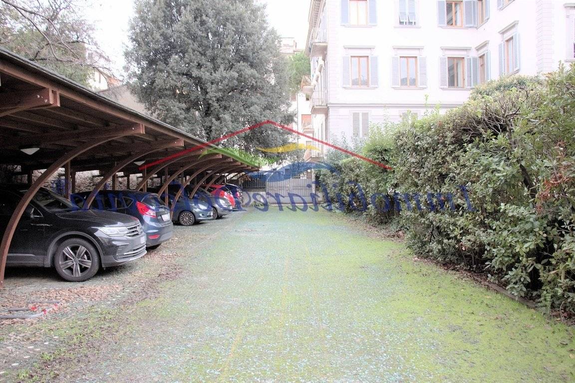 6m² Parking in Florence, Italy No. 259396