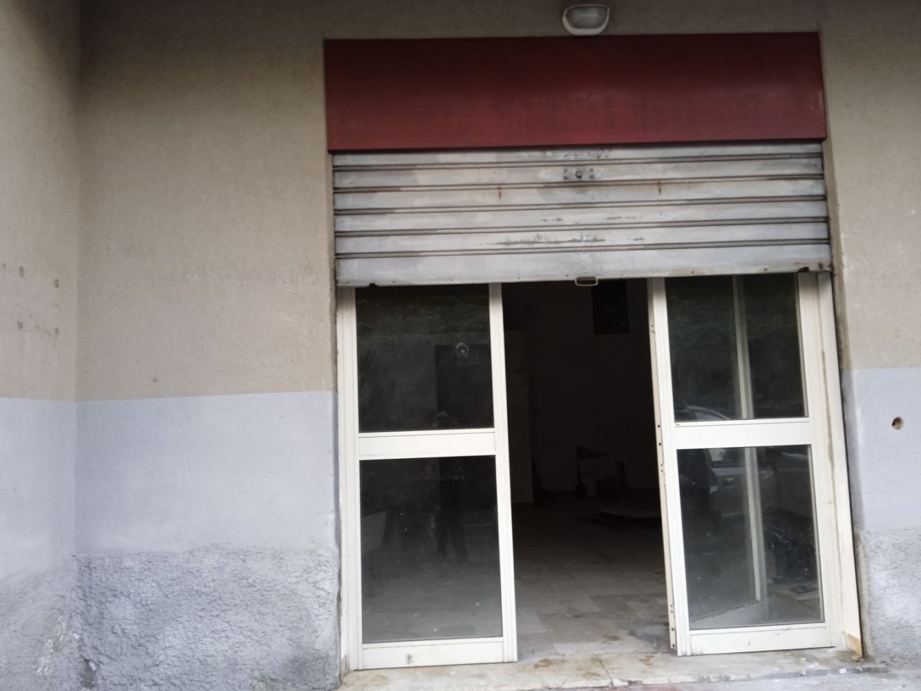 Garage in Santa Teresa di Riva, Italy, Nr. 255834