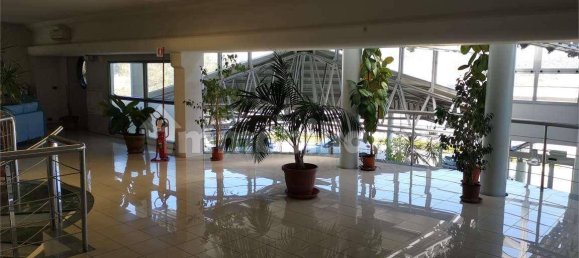 5-salle Propriété commerciale à Nuoro, Italy No. 118708 16