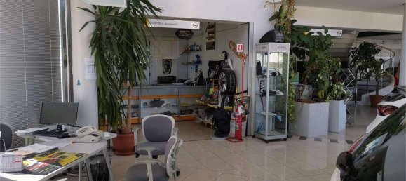 5-salle Propriété commerciale à Nuoro, Italy No. 118708 7