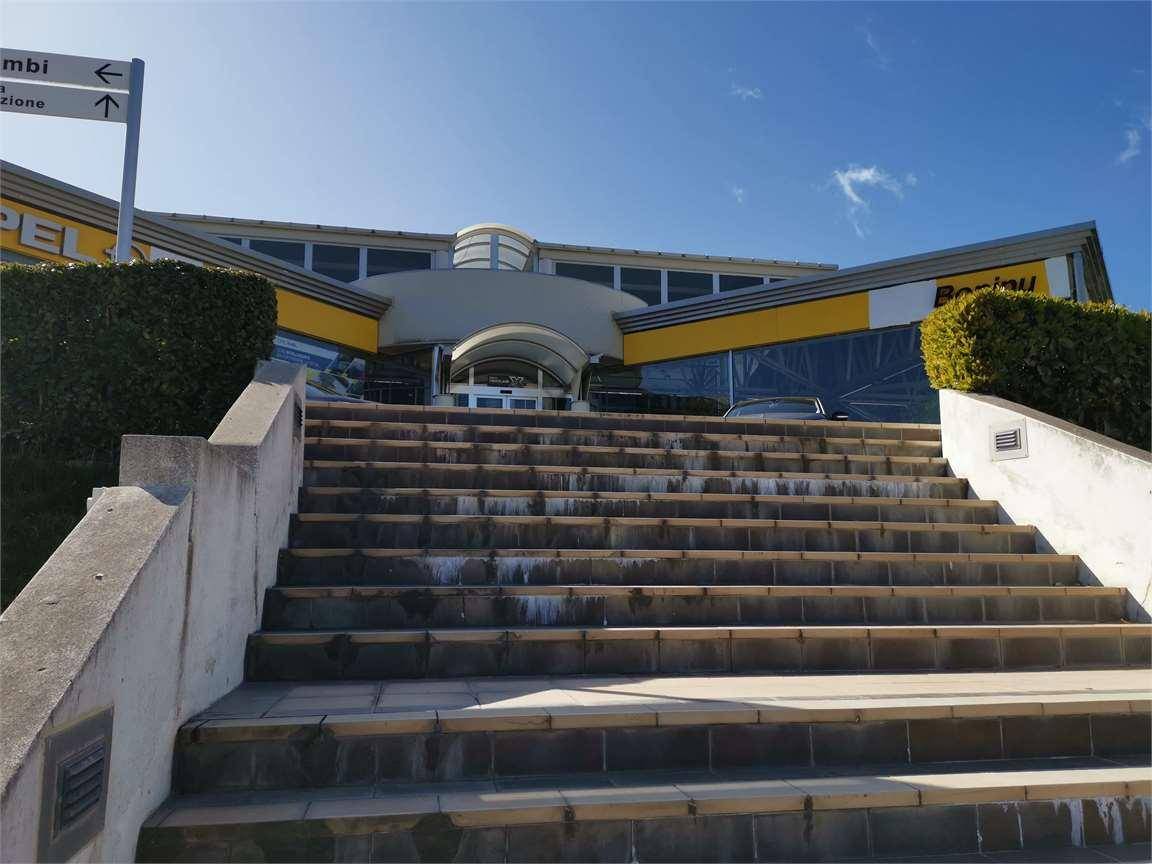 5-salle Propriété commerciale à Nuoro, Italy No. 118708