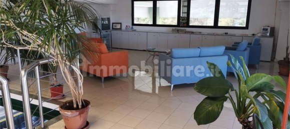 5-salle Propriété commerciale à Nuoro, Italy No. 118708 17