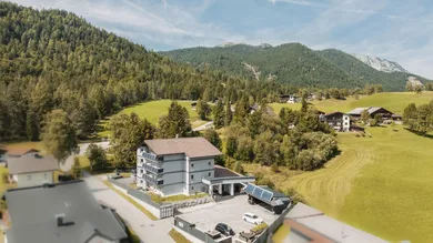 Коммерческая недвижимость с 11 спальнями в Штайнберг ам Рофан, Австрия № 245457