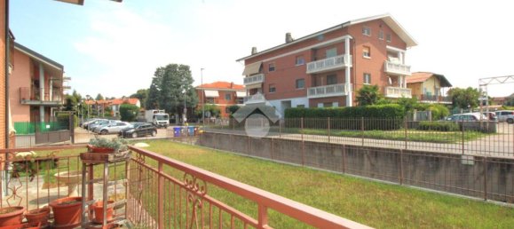 2 chambres Appartement à Trofarello, Italy No. 272015 33