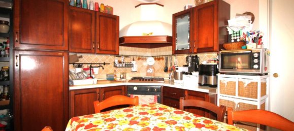 2 chambres Appartement à Trofarello, Italy No. 272015 8
