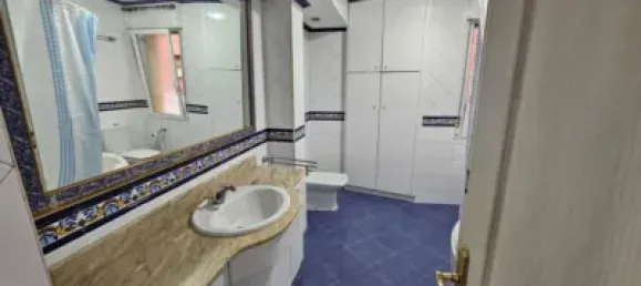 Квартира с 3 спальнями в Алава, Испания № 169338 2