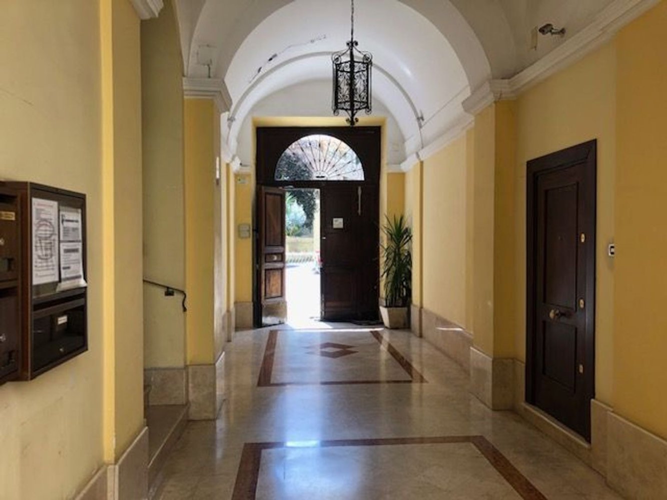 2 rooms Apartment in Rome, Italy No. 289638