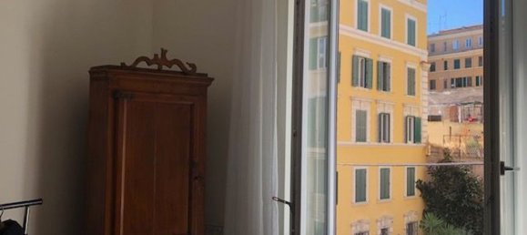 2 rooms Apartment in Rome, Italy No. 289638 2