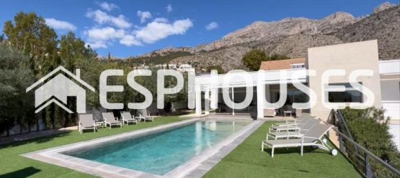 Villa de 5 dormitorios en Altea, Spain No. 80926 4