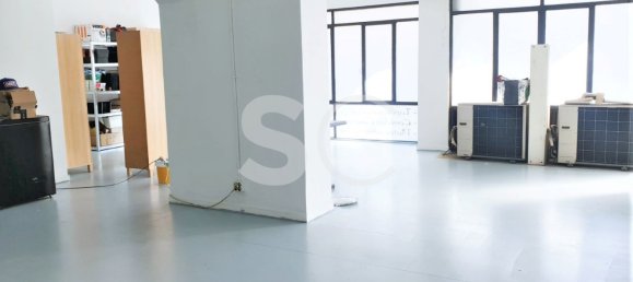 Gewerbliche Immobilie in Eixample, Spain 250m², Nr. 18645 6