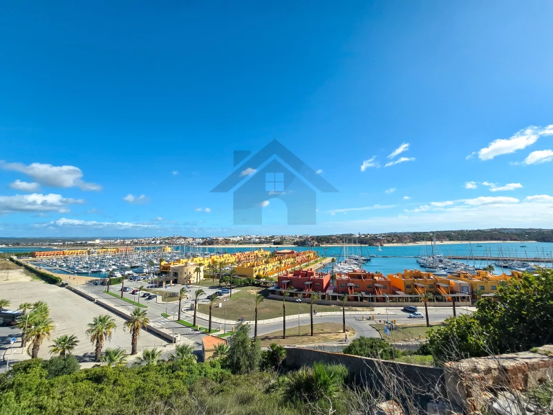 11 bedrooms House in Portimao, Portugal No. 26894