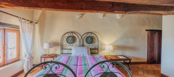 5 rooms Duplex in Pienza, Italy No. 50304 25