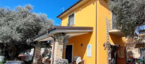 7-salle Appartement à Fara in Sabina, Italy No. 217798 2