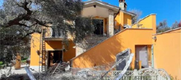 7-salle Appartement à Fara in Sabina, Italy No. 217798 16